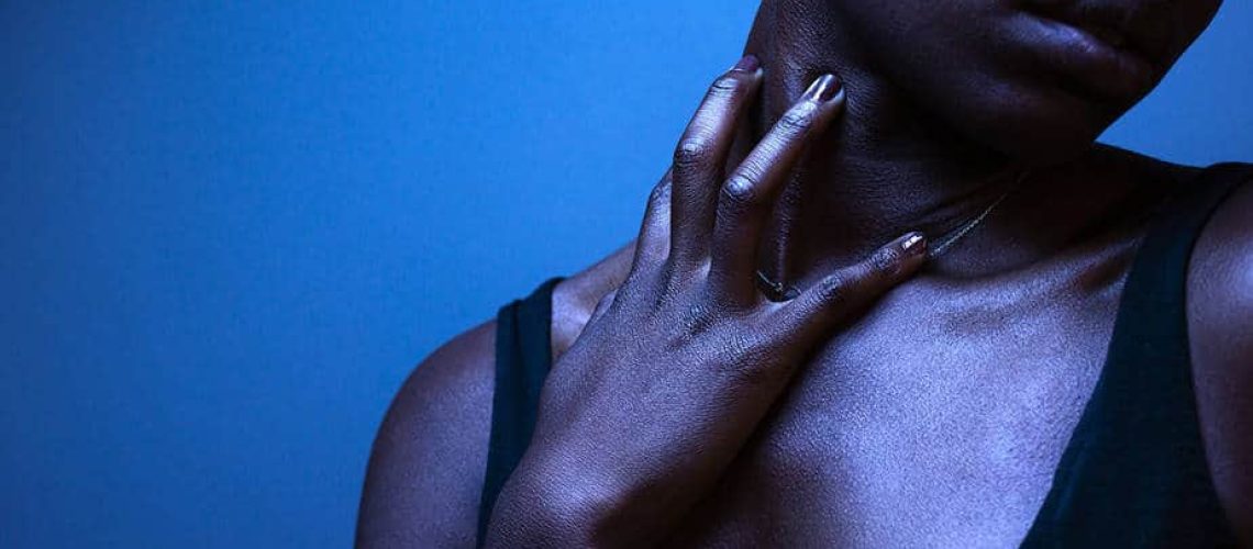 Inaya-Pinkston-moody-portrait-hand-lamodel